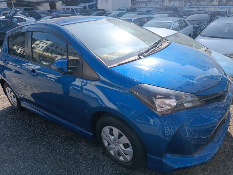 Toyota Vitz, 2016 (Blue)