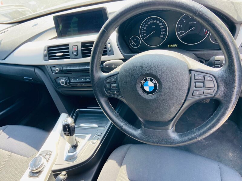BMW 320i, 2016